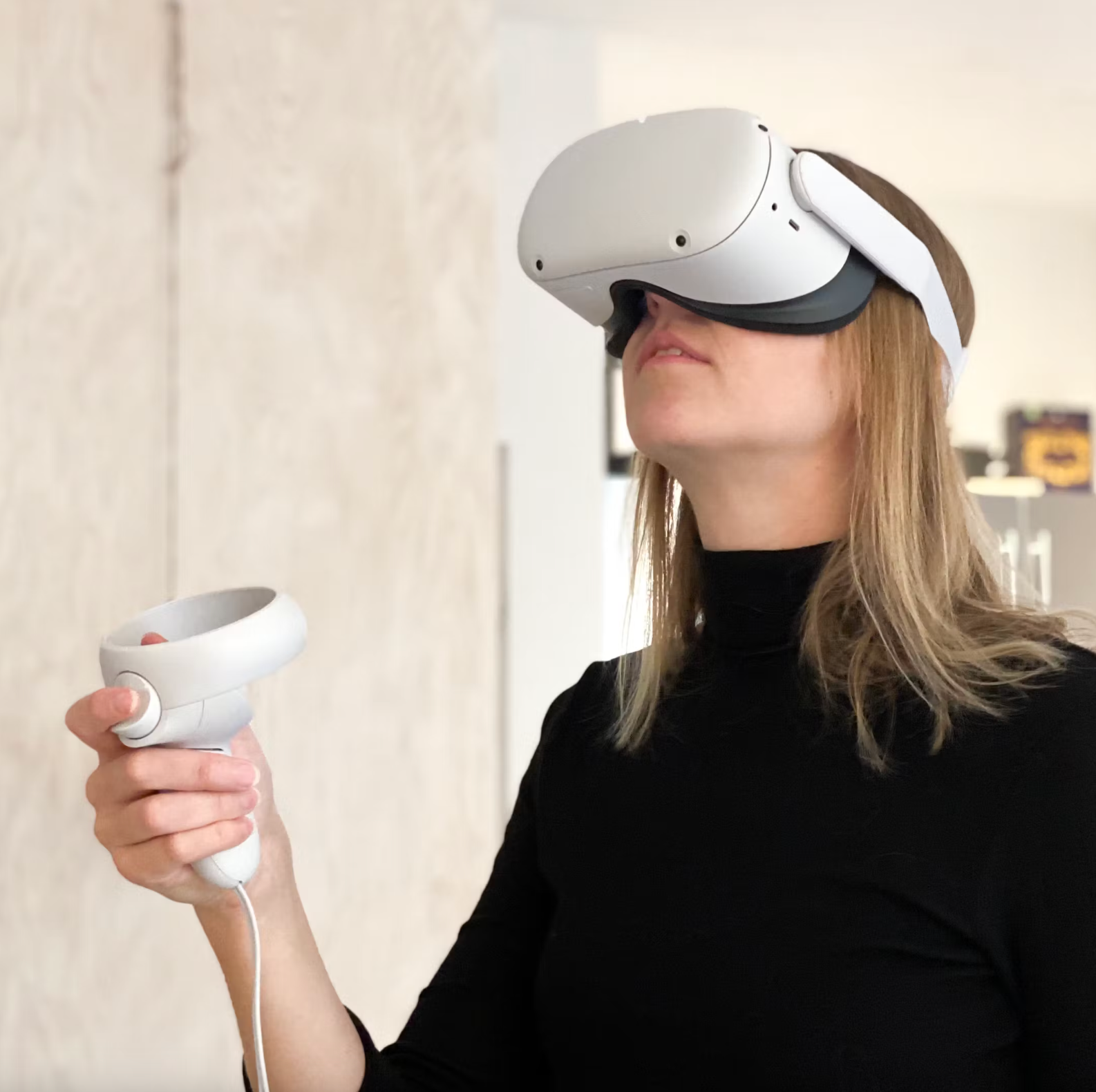 Portrait of Aline with VR headset
